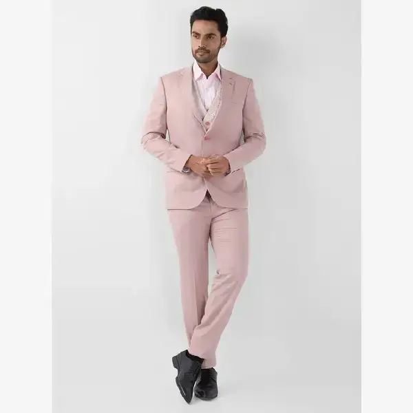 Raymond-Men Red Structured Regular Fit Polyester Blend Suit